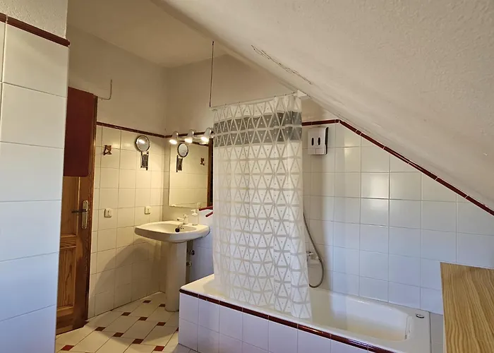 El Estanque Del Polear 발베르데델마하노